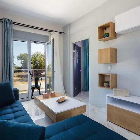 Iosifina, 80 Metres From Episkopi Beach! Apartment *