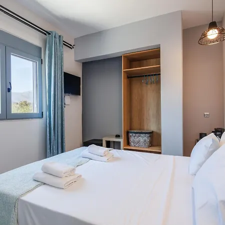 Iosifina, 80 Metres From Episkopi Beach! * Dhramia