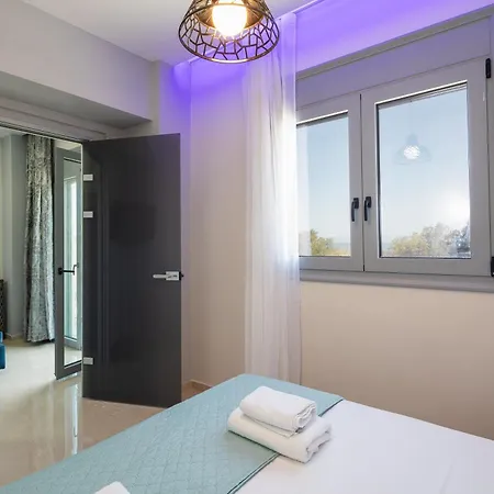 Iosifina, 80 Metres From Episkopi Beach! Apartment Dhramia