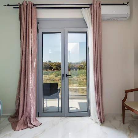 Iosifina, 80 Metres From Episkopi Beach!