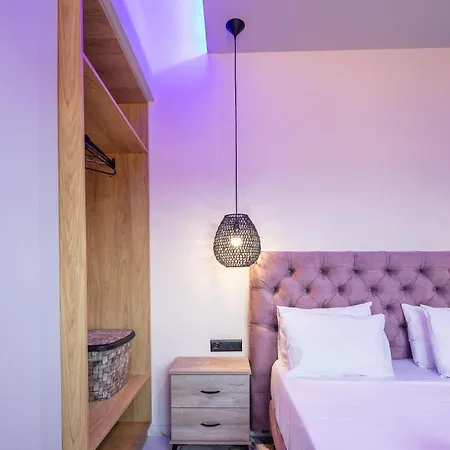 Iosifina, 80 Metres From Episkopi Beach! Apartment Dhramia