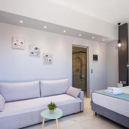 Iosifina, 80 Metres From Episkopi Beach! Apartment