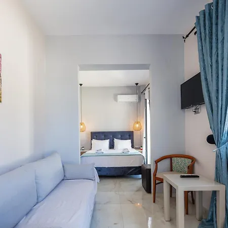 Iosifina, 80 Metres From Episkopi Beach! Apartment *